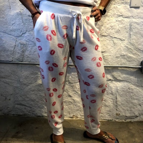 Z Supply The Kissed Jogger - Picture 1 of 3